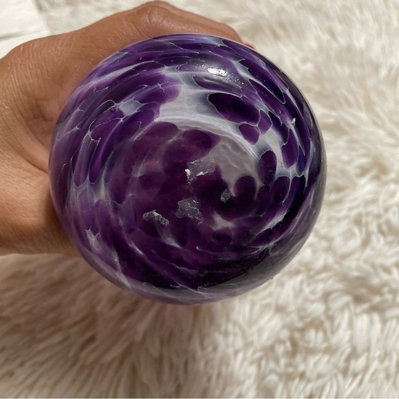 White Crystal Bottle Vase Made In Italy Purple & White Stripes Swirls Tapered - Picture 6 of 6